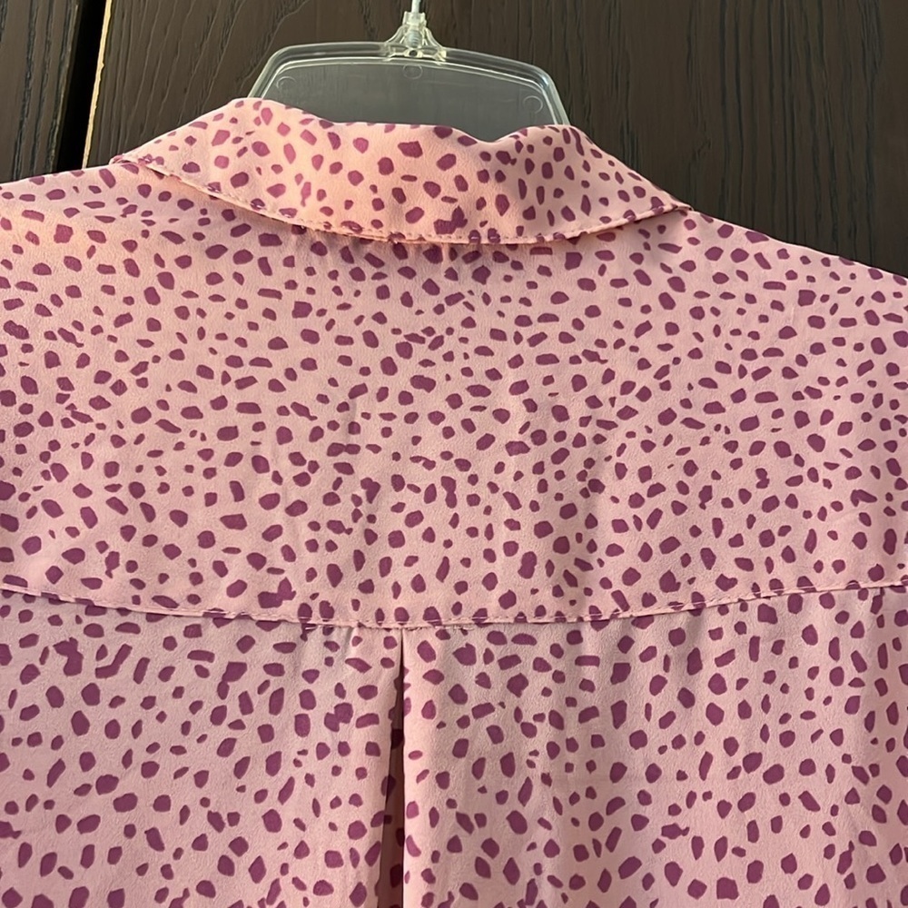 Candie’s long sleeved, lightweight peach with magenta spots. Size XS. NWT - Picture 6 of 7